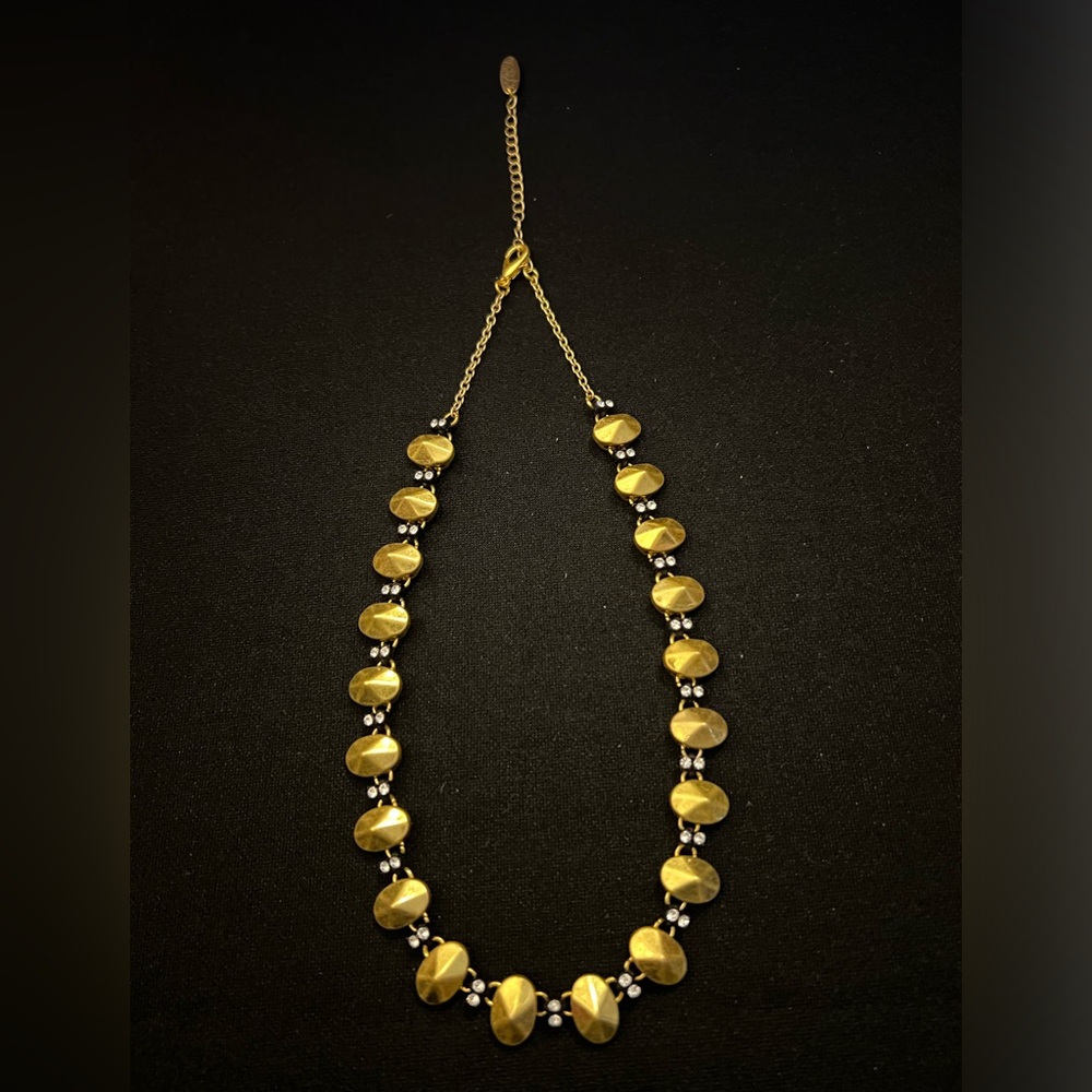 Elegant Gold Necklace